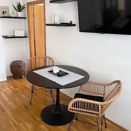 The Back Flat Apartment Split Luaran gambar