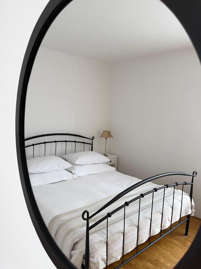 The Back Flat Apartment Split Luaran gambar